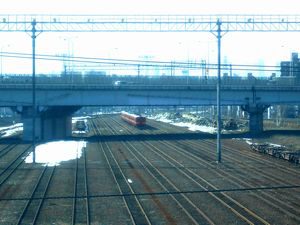 　歴史的には、1926年（大正15年）に北海道鉄道の「札幌線」として敷設された路線（沼ノ端駅－苗穂駅間）です。ローカル線で苫小牧―札幌間の短絡ルートとしての機能を果たしていました。