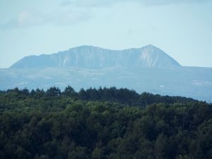 コッタロ湿原展望台から摩周岳