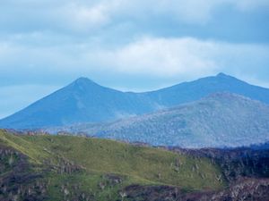 前紋別岳山頂から