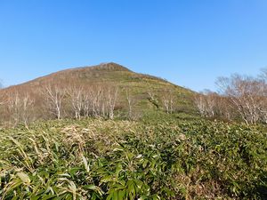 袴腰岳へ