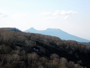 袴腰岳へ