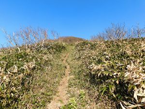 袴腰岳へ