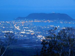 袴腰岳山頂から下山途中で