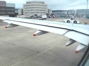飛行機の窓から