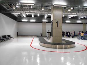 空港ターミナル内の様子