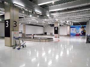 空港ターミナル内の様子