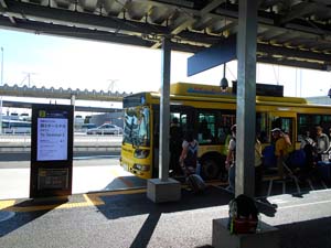 第2ターミナルへの送迎バス