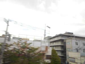 帰りの電車の車窓からスカイツリー