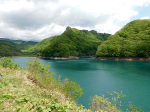 新中野ダムなかの湖