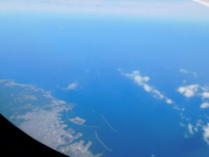 飛行機の窓から