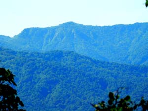 「１４００m」の標示板へ