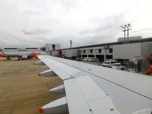 成田国際空港到着