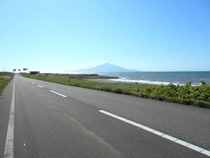 北緯45度通過点モニュメント