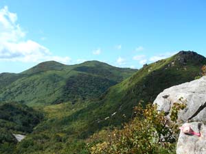 噴火口跡から先へ