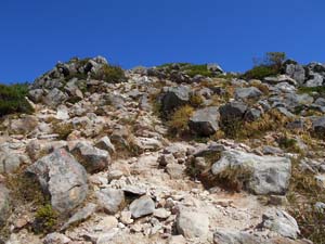 噴火口跡から先へ
