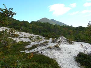 噴火口跡から先へ