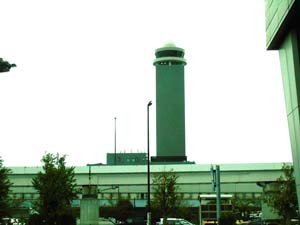 成田空港へ