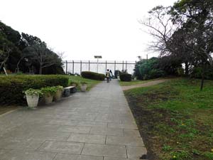 亀ヶ岡広場付近
