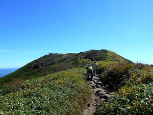 山頂へ