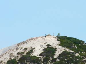 山頂へ